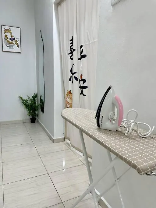 Ipoh Guest House 8-9 Pax